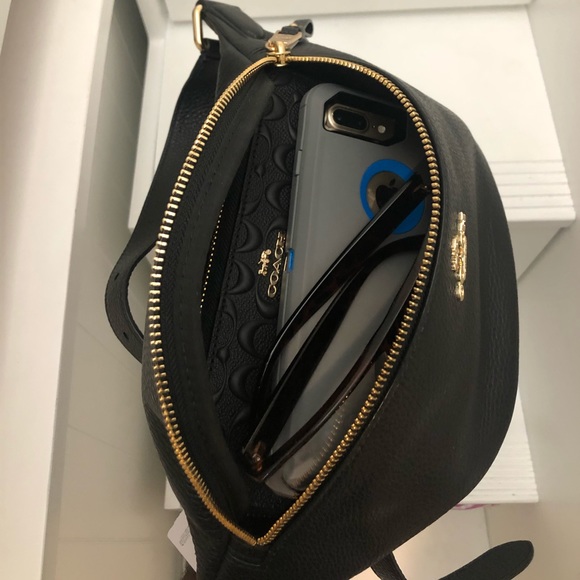 COACH Belt Bag / Fanny Pack Pebble Black - Picture 10 of 11
